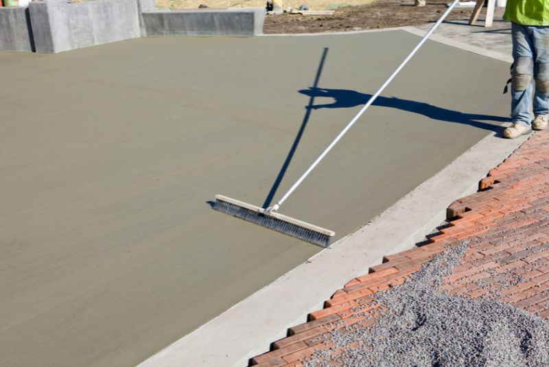 broom finish on concrete